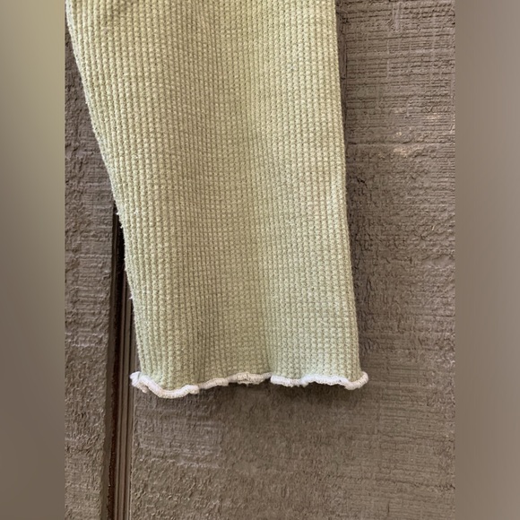 American Eagle Crop Henley - Picture 3 of 4